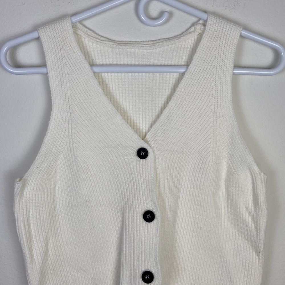 Amazon White Knit Button Up Vest Women's Small Y2K Summer 90s Quiet Luxury Retro - Picture 3 of 6
